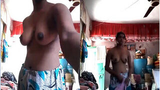 Desi Village Girl Shows Her Boobs | Viral MMS Desi