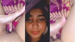 Horny Desi Girl Fingering | Viral MMS Desi