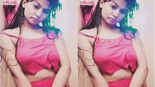 Desi Girl Shows Her Boobs | Viral MMS Desi