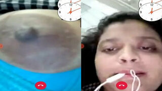 Desi Bhabhi Shows Boobs | Viral MMS Desi