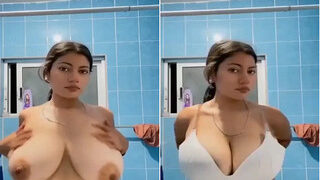 Desi Girl Shows Her Big Boobs | Viral MMS Desi