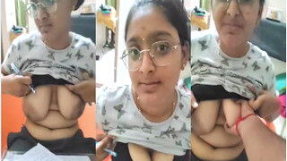 Desi Mallu Bhabhi Shows Pussy | Viral MMS Desi