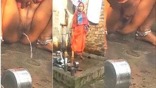 Desi Bhabhi Pissing | Viral MMS Desi