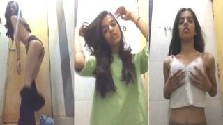 Cute Desi Slim Girl Shows For Lover | Viral MMS Desi