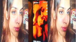 Sexy Desi Girl Shows Her Boobs | Viral MMS Desi