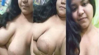 Desi Girl Shows Her Big Boobs | Viral MMS Desi