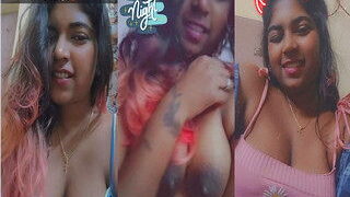 Sexy Desi Girl Shows Her Boobs | Viral MMS Desi