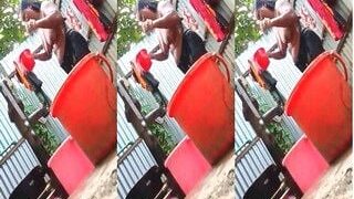 Sexy Desi Wife Bathing | Viral MMS Desi