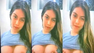 Sexy Desi Girl Shows Her Boobs | Viral MMS Desi