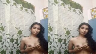 Desi Girl Play With Her Boobs | Viral MMS Desi