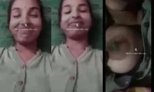 Cute Desi Girl Shows Boobs On VC | Viral MMS Desi