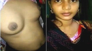 Horny Desi Girl Shows Boobs And Pussy | Viral MMS Desi